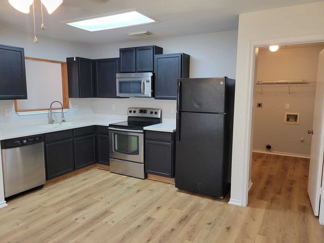 10707 Juniper Pass - Photo 3 of 14