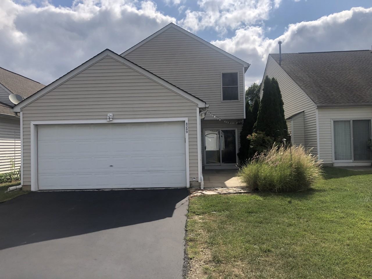 8289 Altair St - Photo 2 of 31