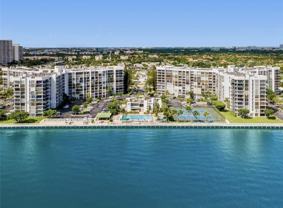 1000 Parkview Dr #624 - Photo 1 of 1