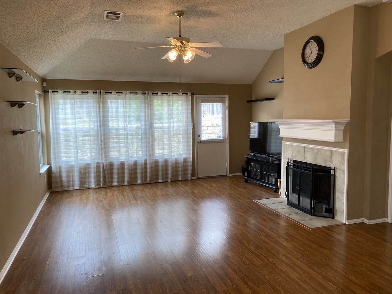 3709 Aldersyde Dr #NA - Photo 4 of 17