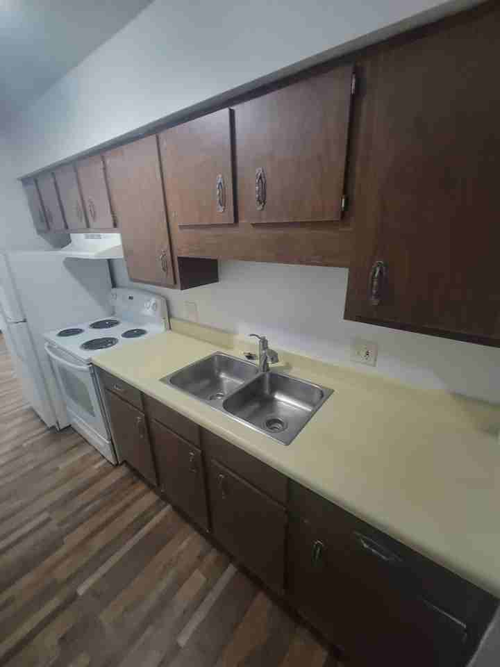 1015 Saint Anne St #108 - Photo 5 of 10