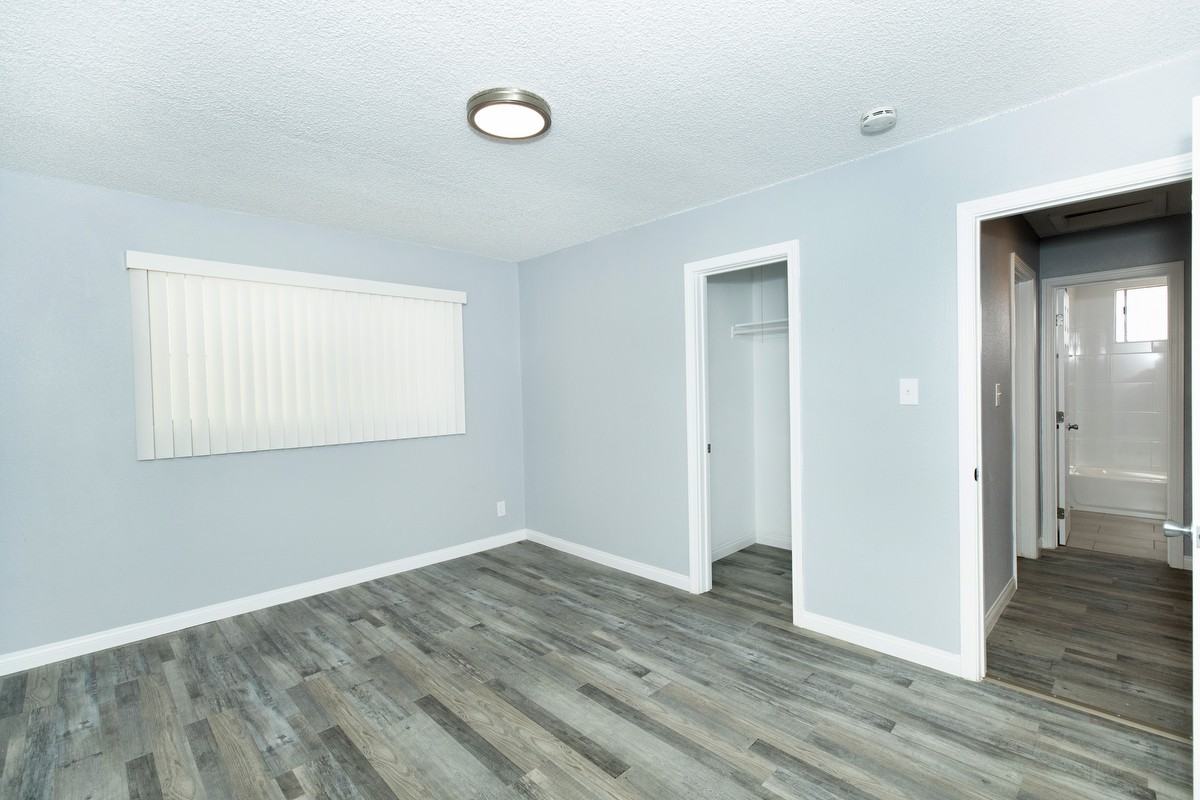 14004 Chadron Avenue #14004 1/2 - Photo 5 of 9