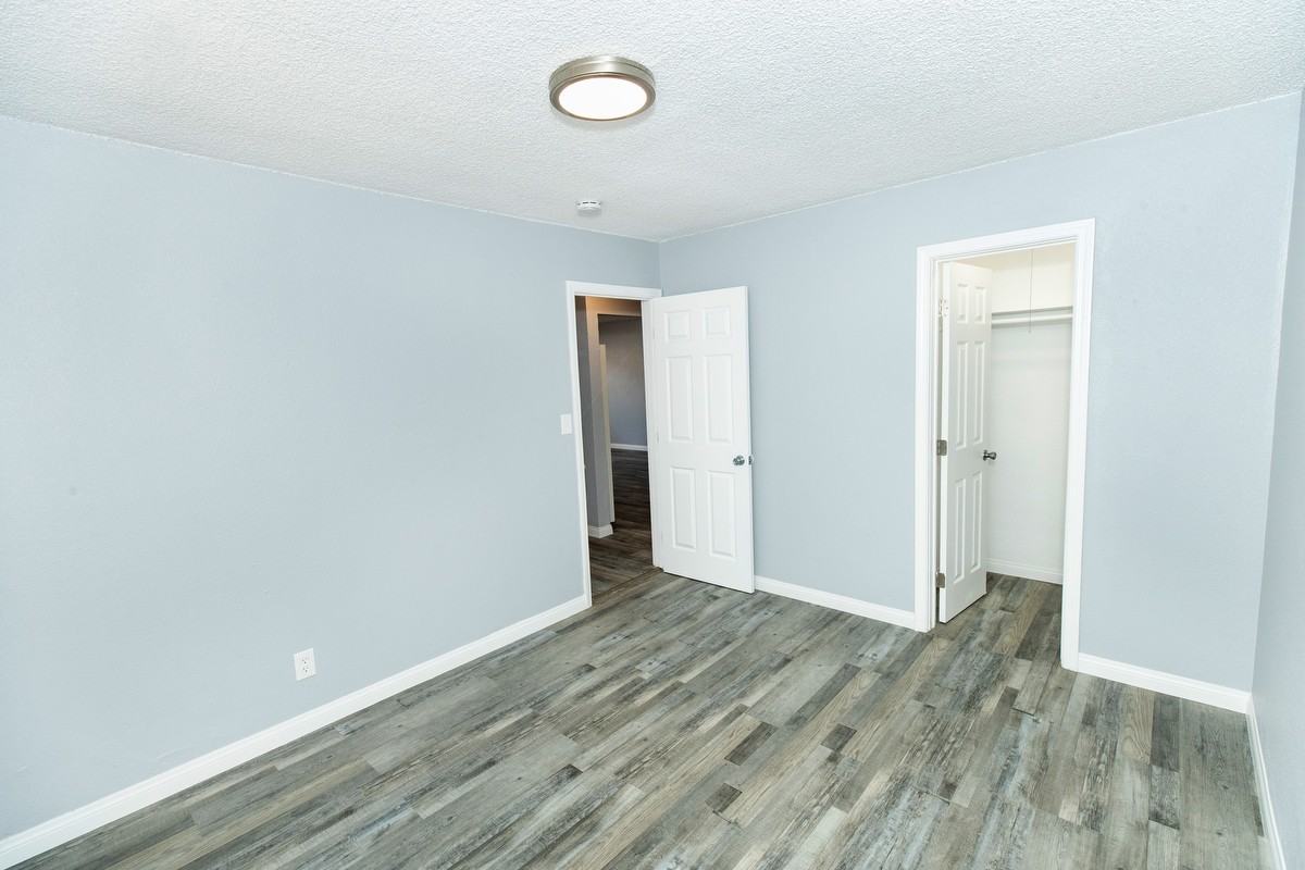 14004 Chadron Avenue #14004 1/2 - Photo 6 of 9