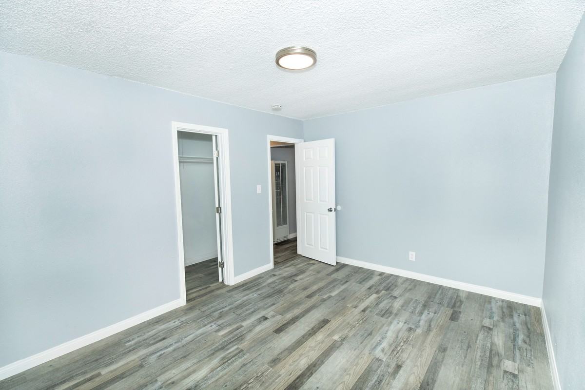 14004 Chadron Avenue #14004 1/2 - Photo 7 of 9