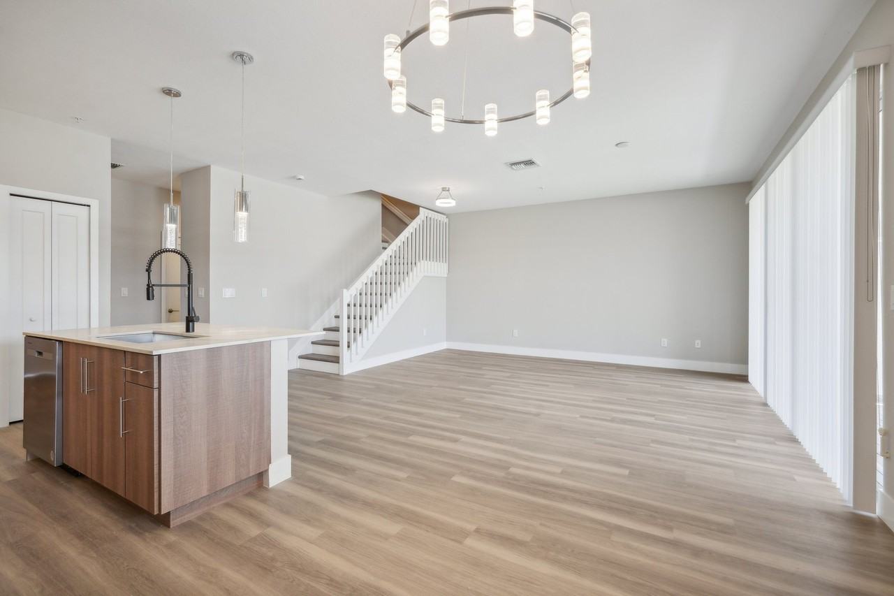 The Falls of Portofino - Photo 4 of 39