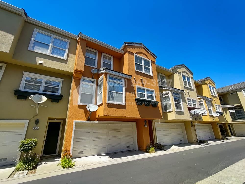 3575 Langdon Cmn - Photo 2 of 23