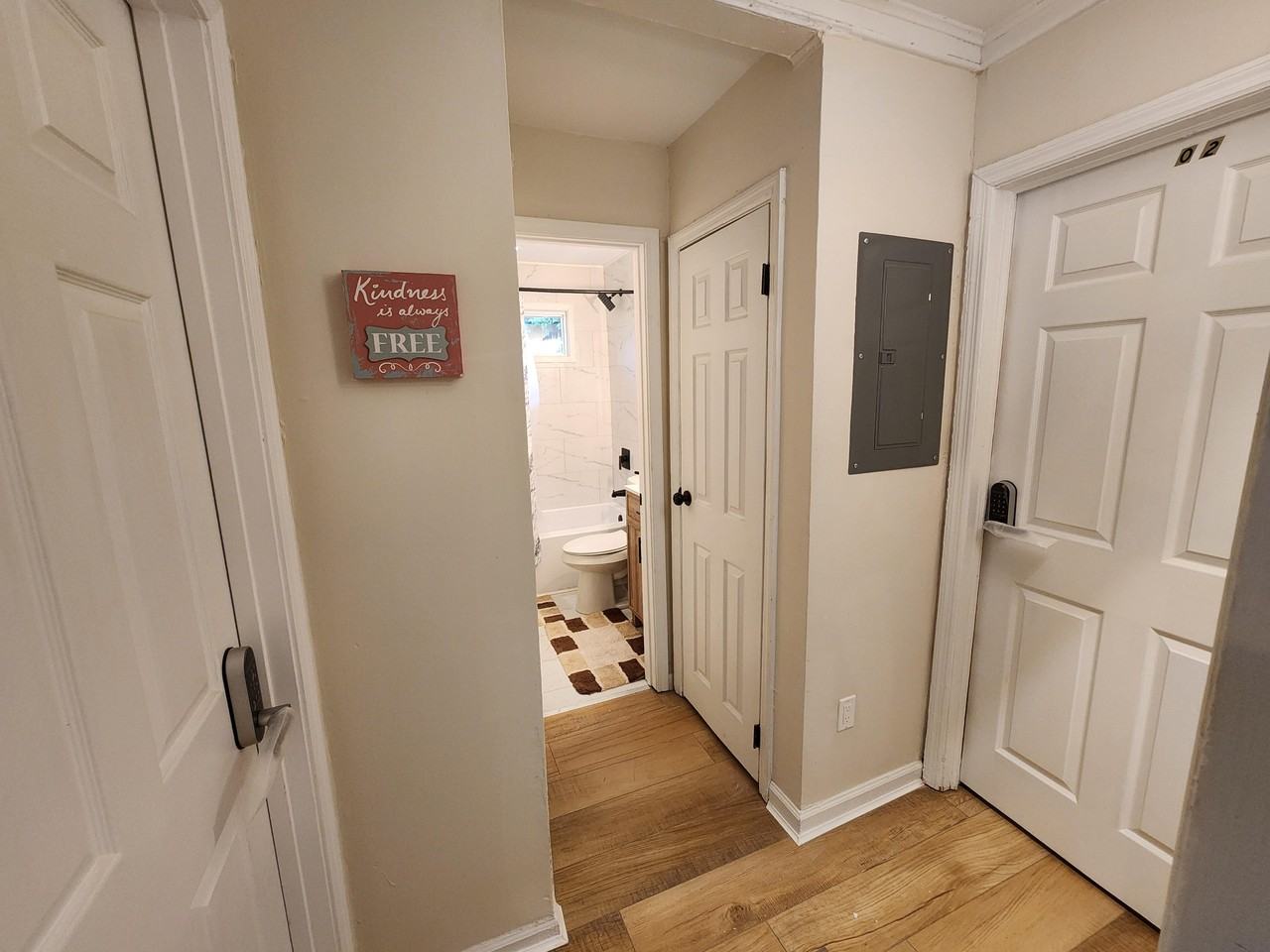 Burton Rd Nw - Photo 7 of 27