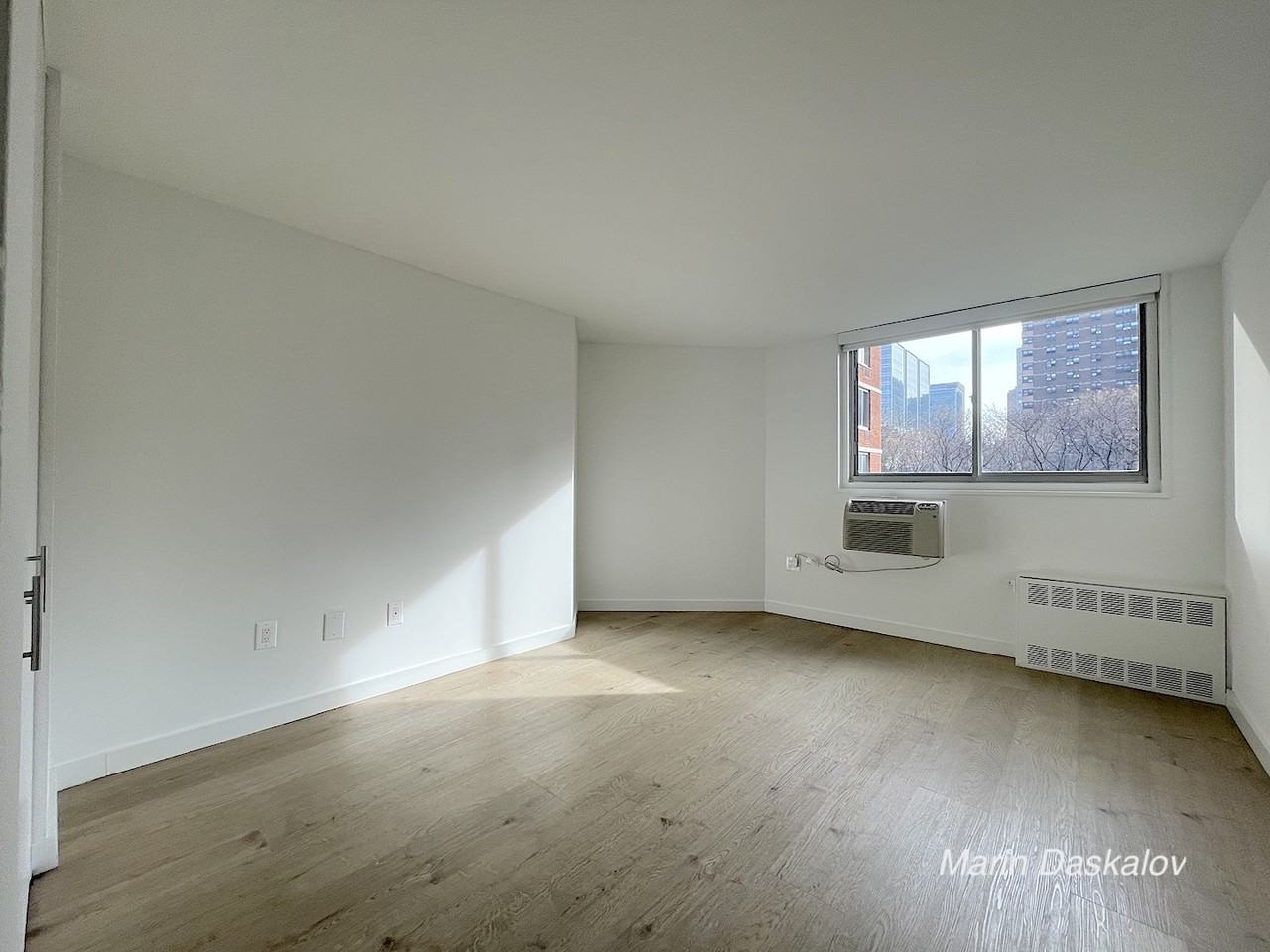 East 14th Street #7A - Photo 7 of 8