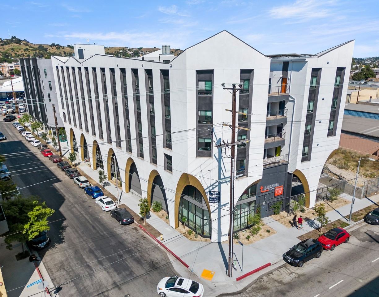 Barranca LA - Photo 2 of 50