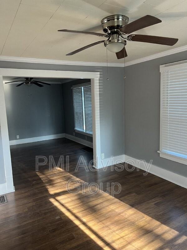 1236 Sw Wayne Ave - Photo 2 of 14