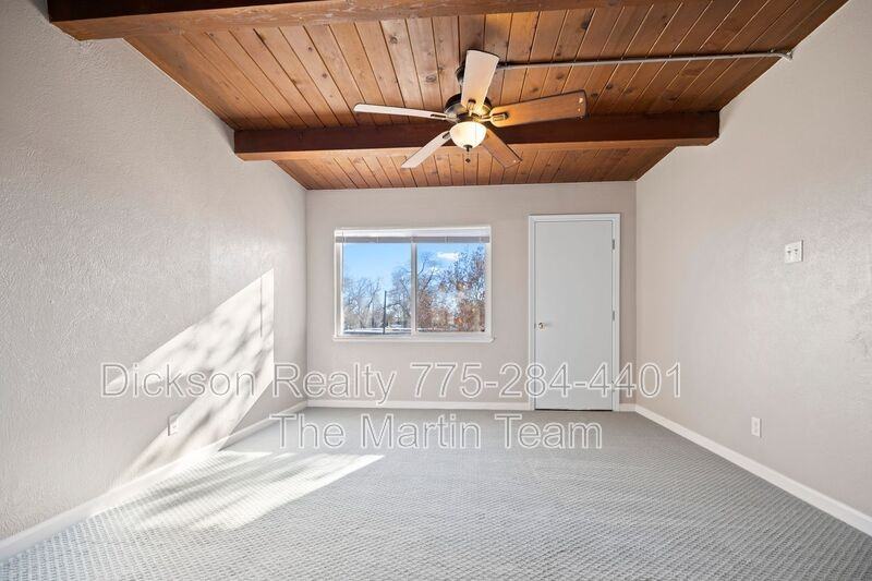 695 Denslowe Dr #B - Photo 2 of 28