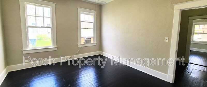 215 W Belmont St #215-5 - Photo 4 of 23