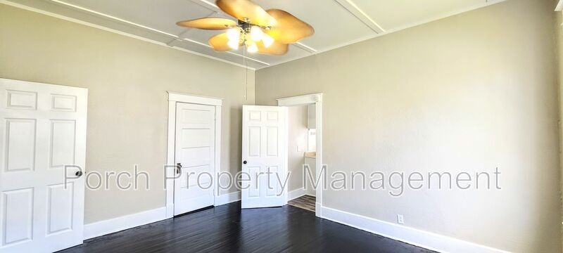 215 W Belmont St #215-5