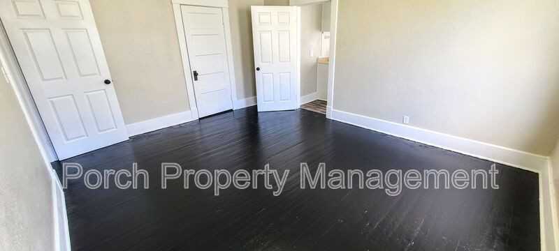 215 W Belmont St #215-5 - Photo 5 of 23