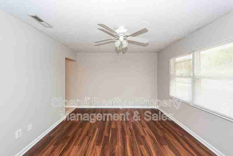 207 Tupperway Drive - Photo 4 of 27