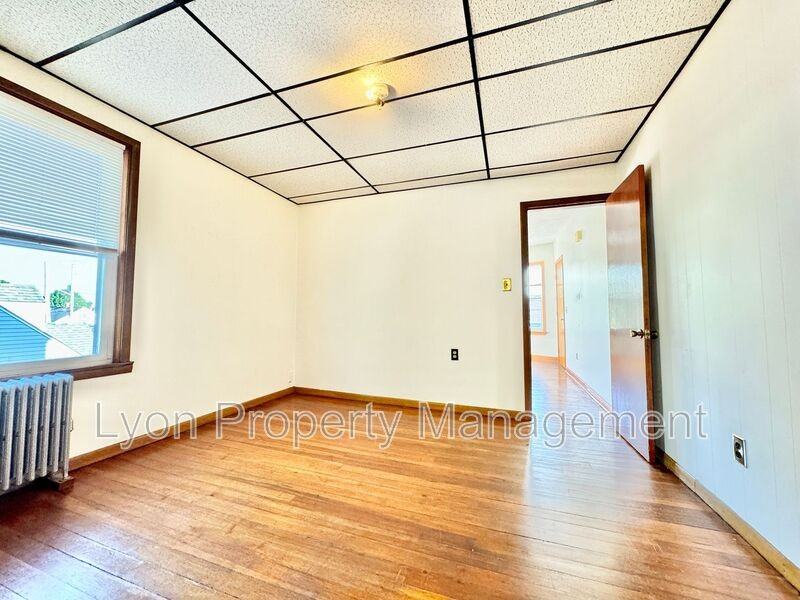 200 Benefit St #2R - Photo 3 of 6