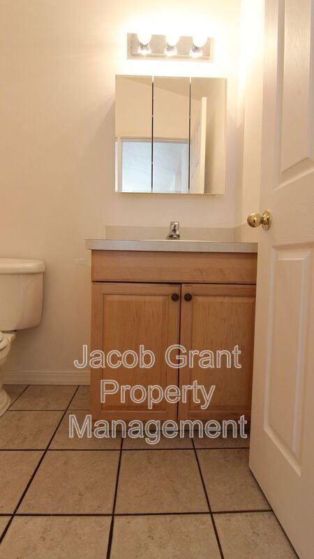 1369 Elizabeth Cir #3 - Photo 4 of 10