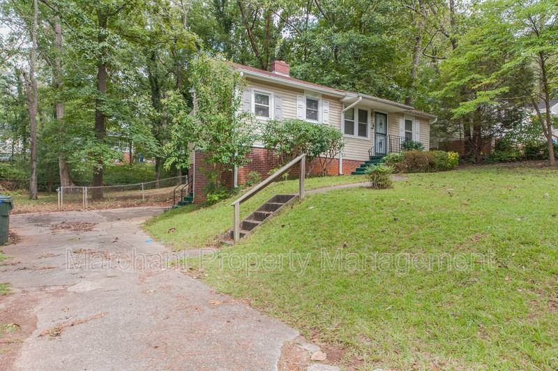 424 Potomac Ave - Photo 4 of 21