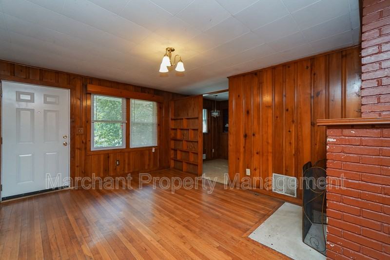 424 Potomac Ave - Photo 6 of 21