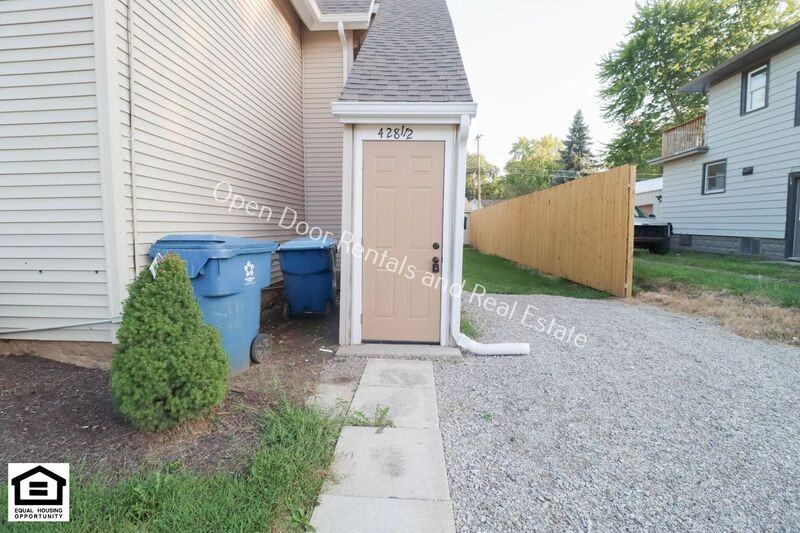 428 1/2 Lincoln Hwy E - Photo 2 of 11