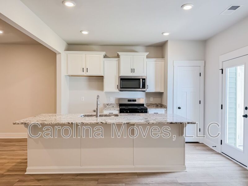 1217 Cherry Orchard Rd - Photo 4 of 12