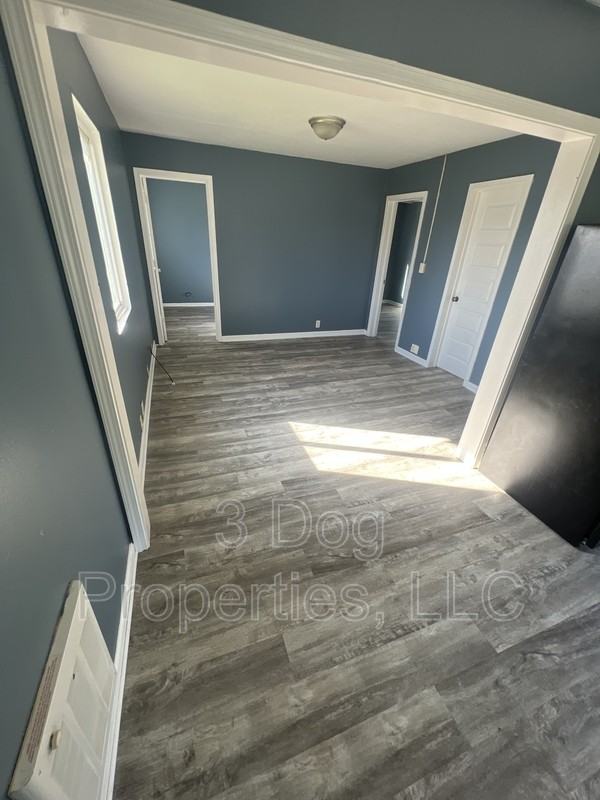 2305 Glass St - Photo 6 of 18