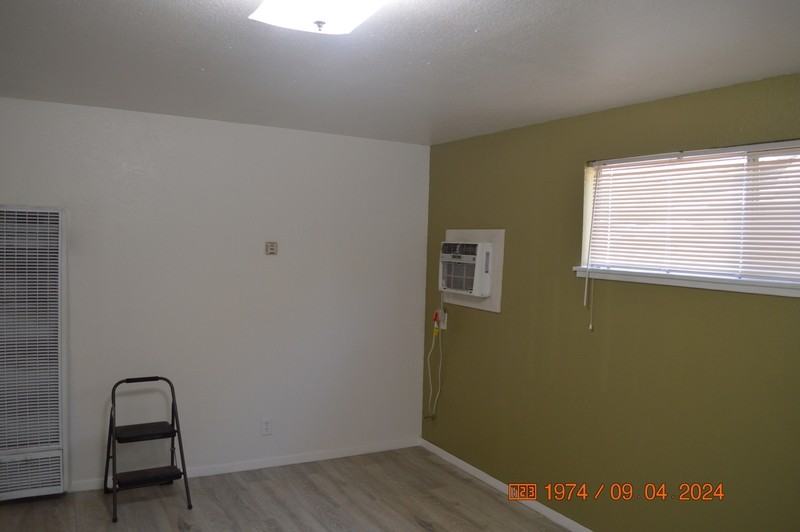 135 Farr St - Photo 2 of 12