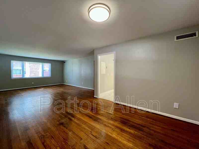 1020 Hendersonville Rd #2 - Photo 6 of 22