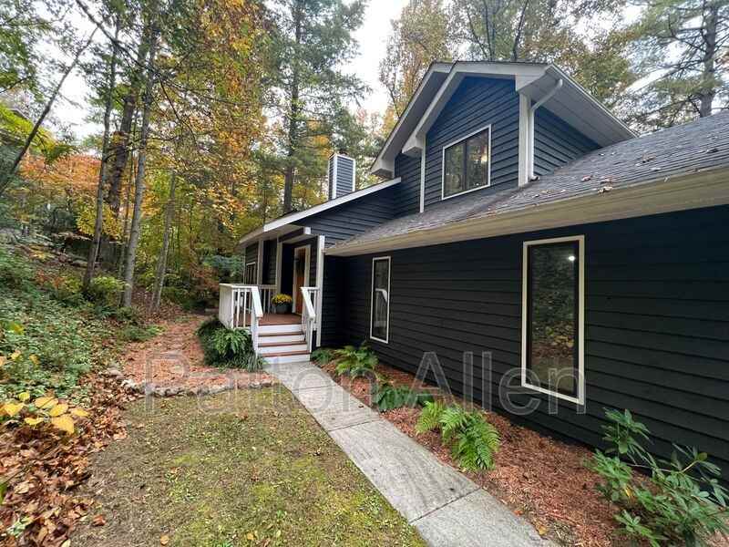 205 Laurel Ridge Rd - Photo 3 of 47