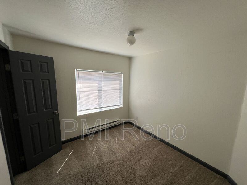 656 Spokane St - Photo 5 of 14