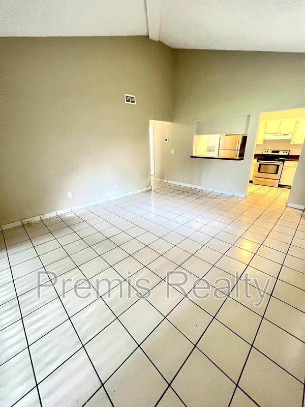 2928 Lichen Ln - Photo 2 of 11