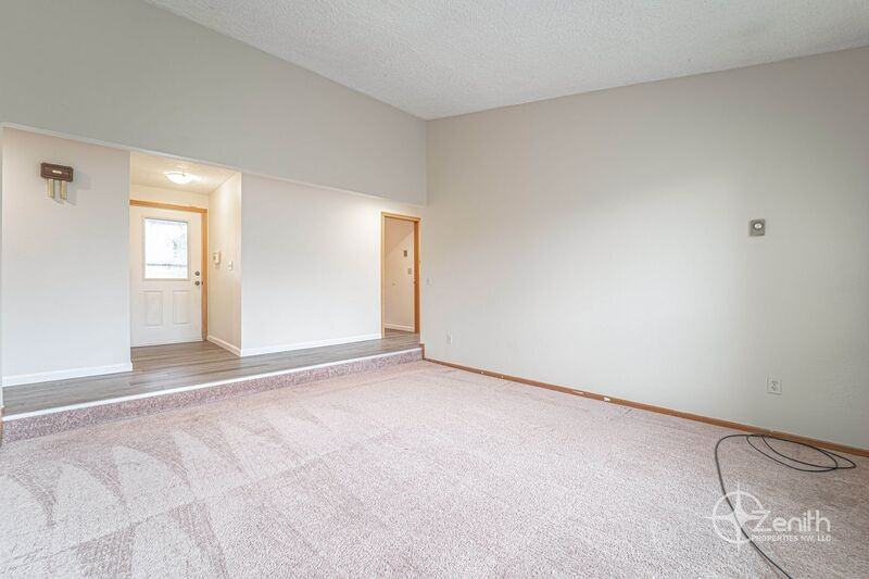 15501 Se 19th Cir - Photo 7 of 37