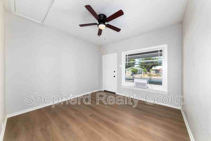 3342 Eucalyptus Ave - Photo 2 of 17