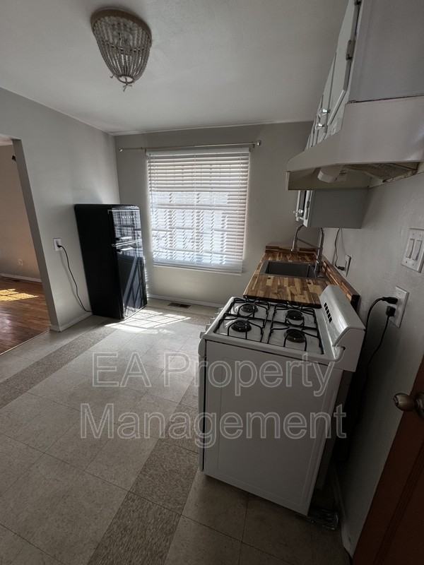 505 7th St Sw - Photo 6 of 15