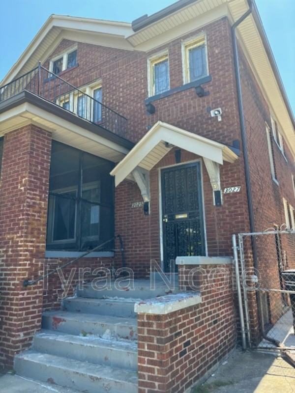 3025 Tuxedo St - Photo 2 of 21
