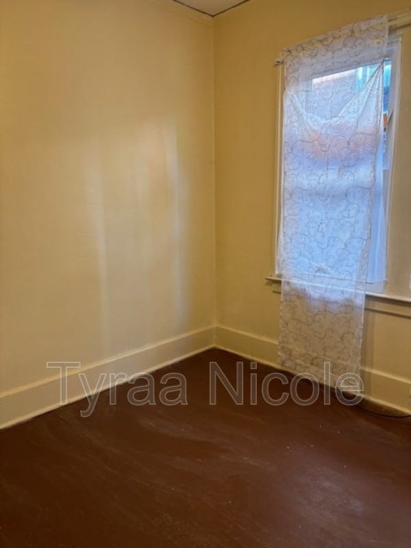 3025 Tuxedo St - Photo 3 of 21