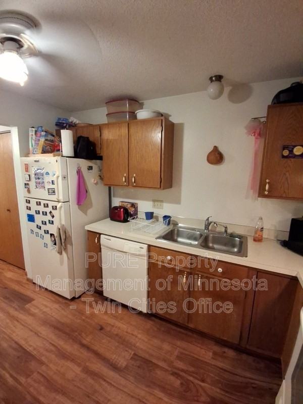 1207 Hewitt Ave #9 - Photo 2 of 23