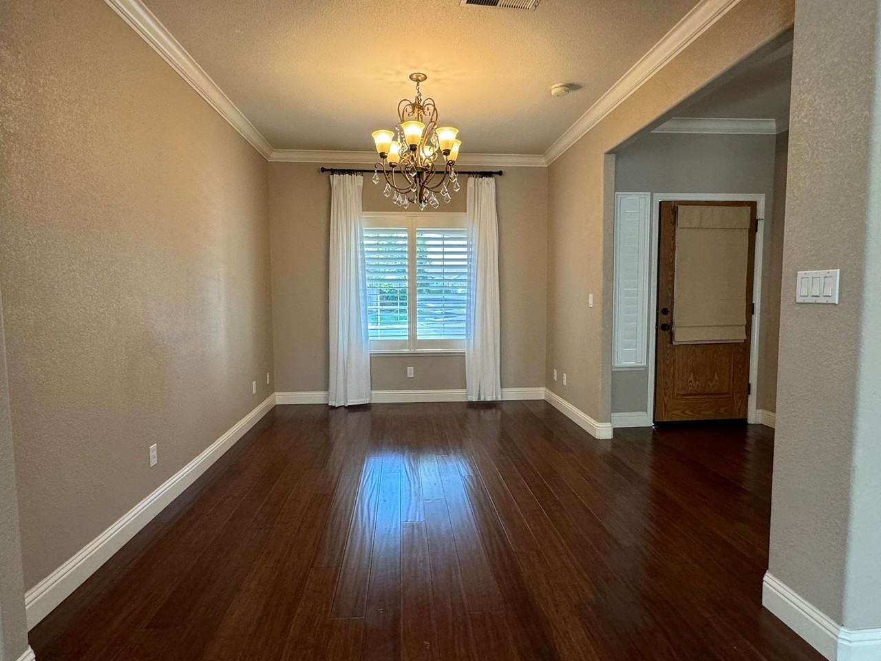 1829 Magenta Dr - Photo 3 of 21