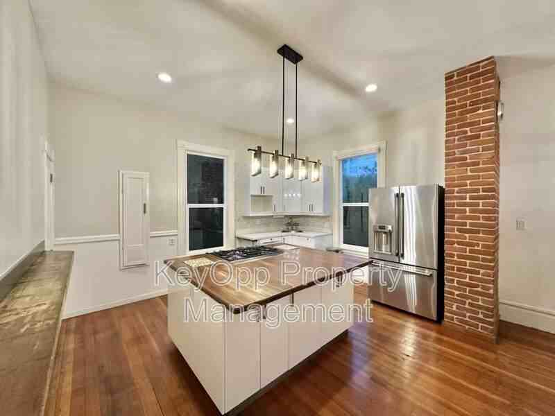 216 Richland Ave - Photo 2 of 31