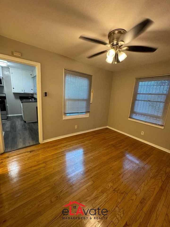 10822 Ventura Blvd. - Photo 3 of 15