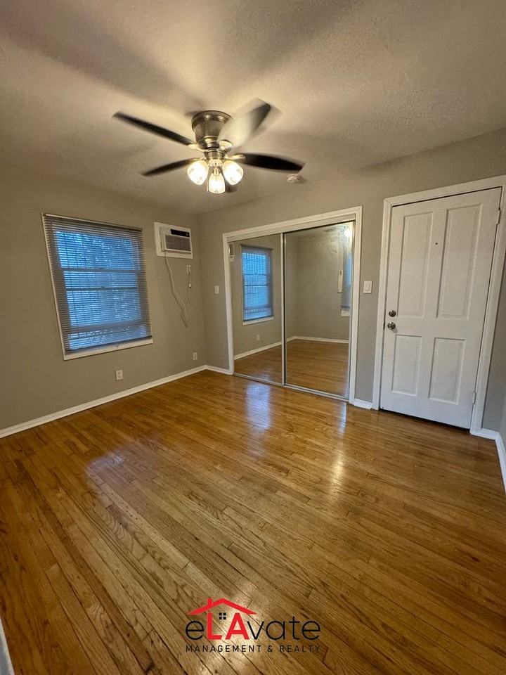 10822 Ventura Blvd. - Photo 5 of 15