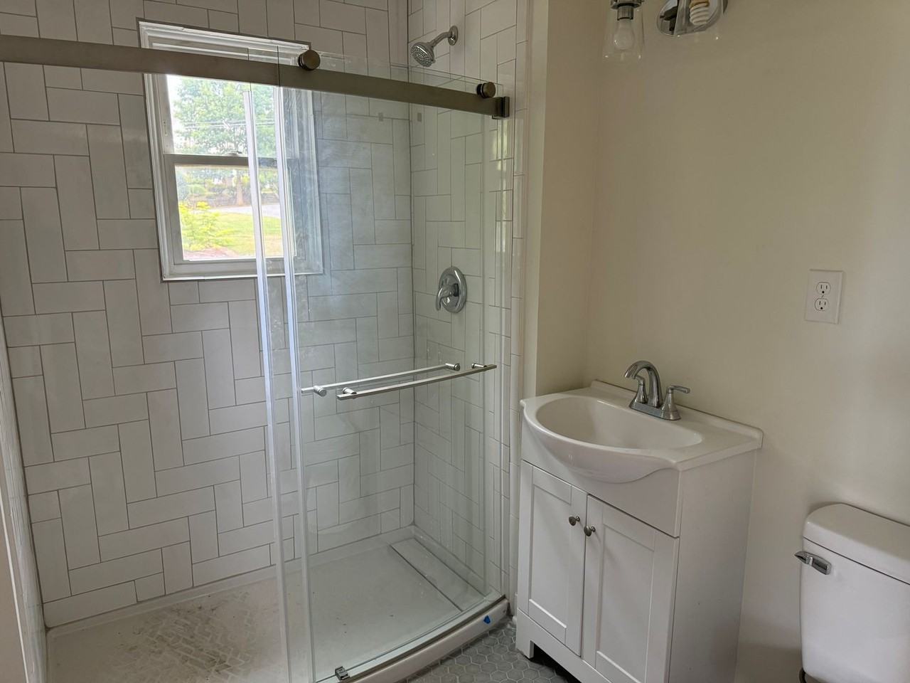 2419 Terrell Pl - Photo 3 of 21