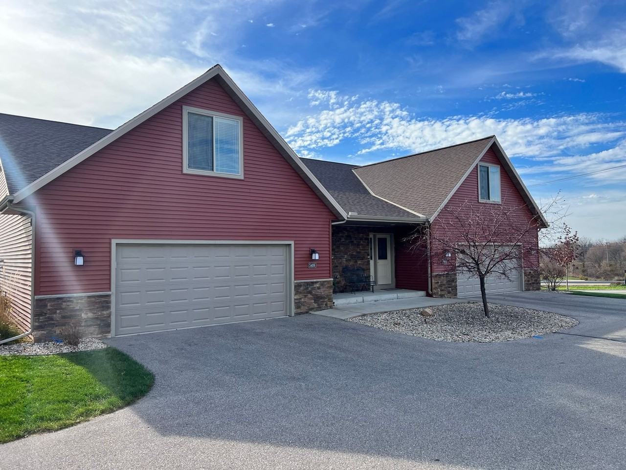 Preston Place - Photo 4 of 45