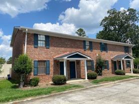 Oak Villa Apartments - Photo 1 of 1
