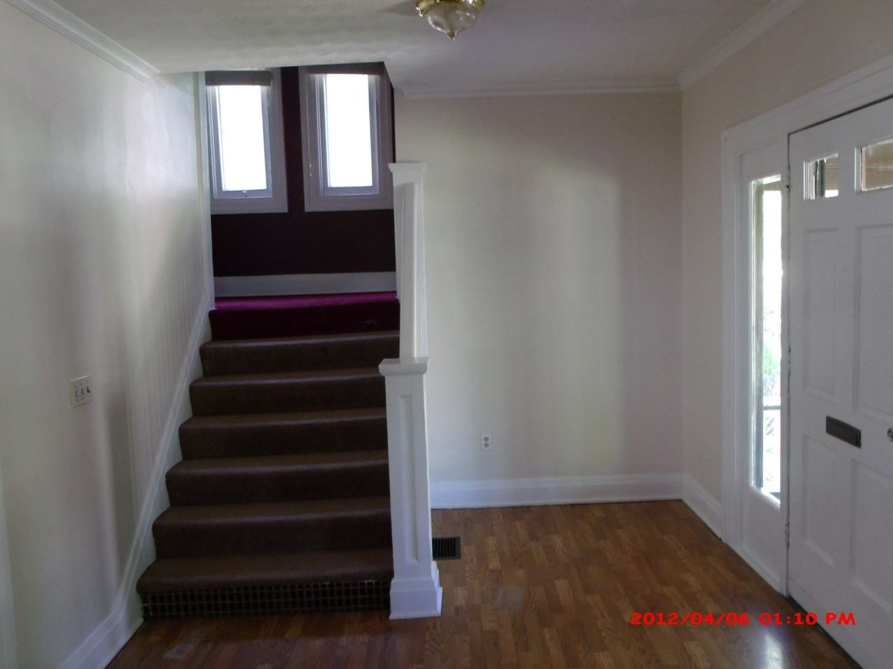 954 Manhattan Ave - Photo 4 of 33