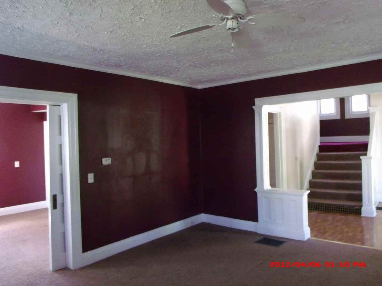 954 Manhattan Ave - Photo 7 of 33