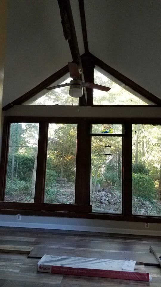 1932 Montrose Dr - Photo 4 of 12