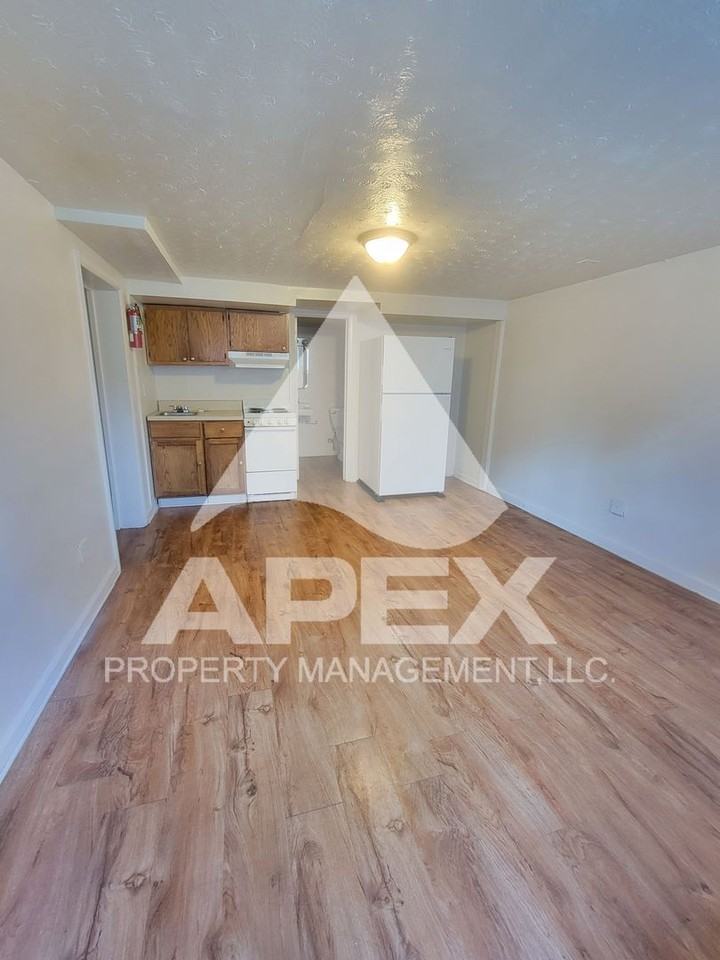 2927 Whittle Springs Road - Photo 4 of 28