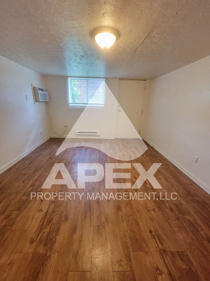 2927 Whittle Springs Road - Photo 5 of 28