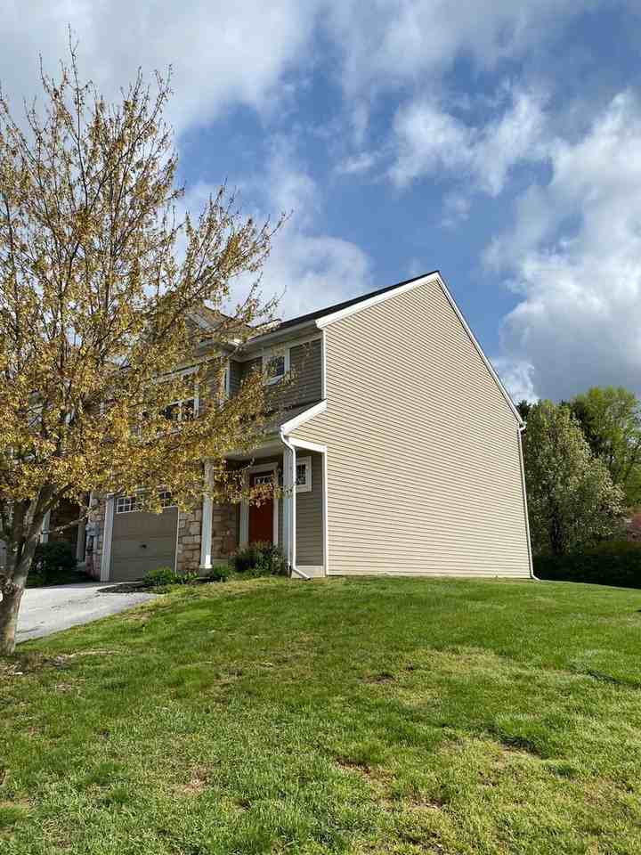 316 Millstone Dr - Photo 2 of 23